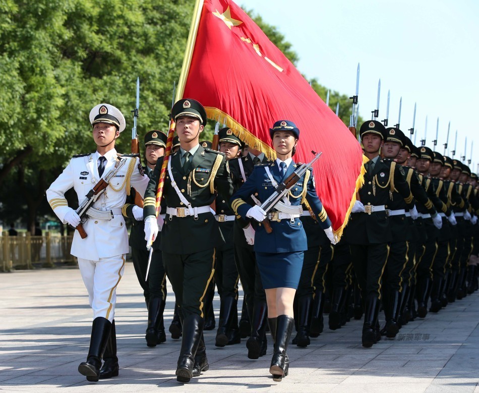 檢閱女兵儀仗隊，榮耀與力量的展現(xiàn)，檢閱女兵儀仗隊，榮耀與力量的璀璨瞬間