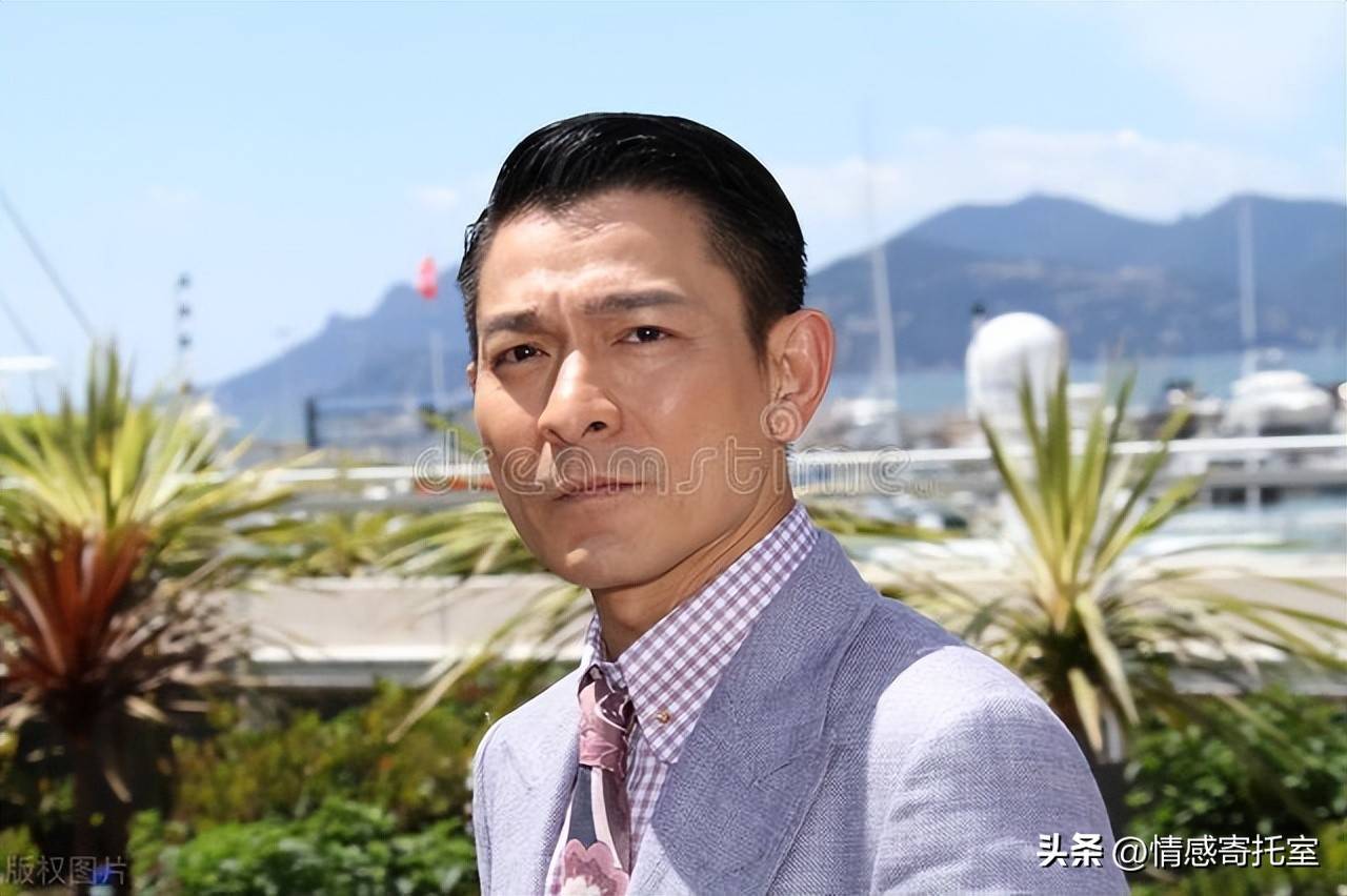 香港內(nèi)部一肖王中王新水，揭秘背后的秘密與探索真實(shí)面貌，香港內(nèi)部揭秘，一肖王中王新水背后的真相與真實(shí)面貌探索