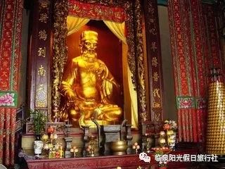 澳門黃大仙三期必出生肖，解析與預(yù)測(cè)，澳門黃大仙三期生肖預(yù)測(cè)與解析，揭秘必出生肖趨勢(shì)