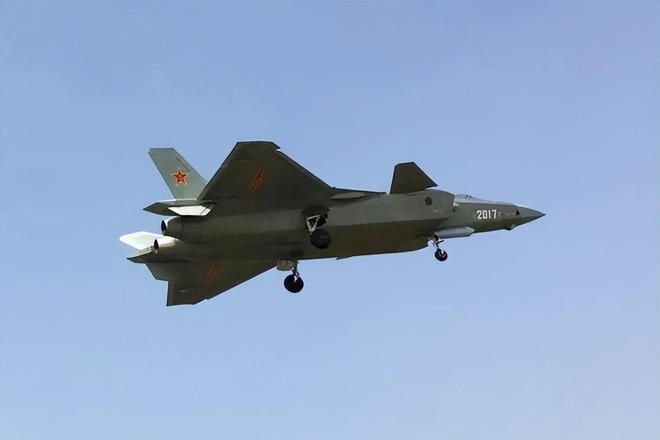 揭秘殲-22戰(zhàn)斗機(jī)的卓越性能與獨(dú)特優(yōu)勢(shì)，揭秘殲-22戰(zhàn)斗機(jī)的性能優(yōu)勢(shì)與獨(dú)特之處