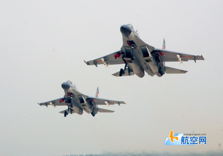 殲-11B戰(zhàn)機，中國空中力量的璀璨明珠，殲-11B戰(zhàn)機，中國空中力量的耀眼明珠
