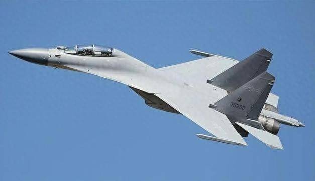 殲-11戰(zhàn)機，幾代戰(zhàn)機中的佼佼者，殲-11戰(zhàn)機，幾代戰(zhàn)機中的翹楚