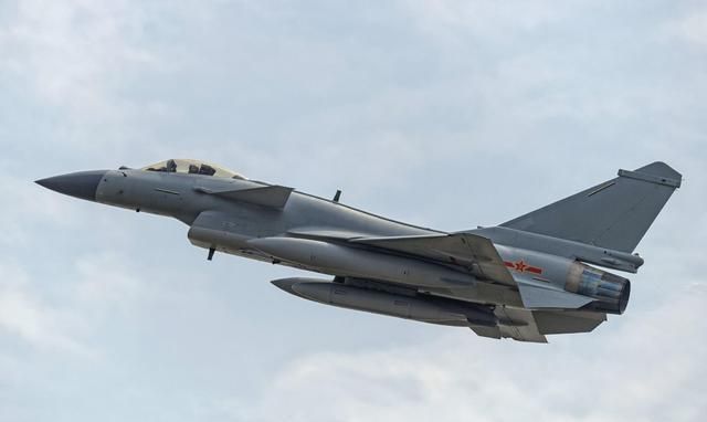 揭秘殲-10戰(zhàn)斗機(jī)高清大圖，性能、特點與全球地位，殲-10戰(zhàn)斗機(jī)深度解析，高清圖像、性能特點與全球地位