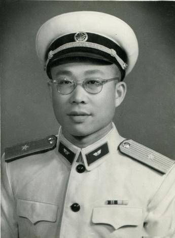 揭秘，35歲的少將是否可能？，揭秘，35歲能否成為少將？