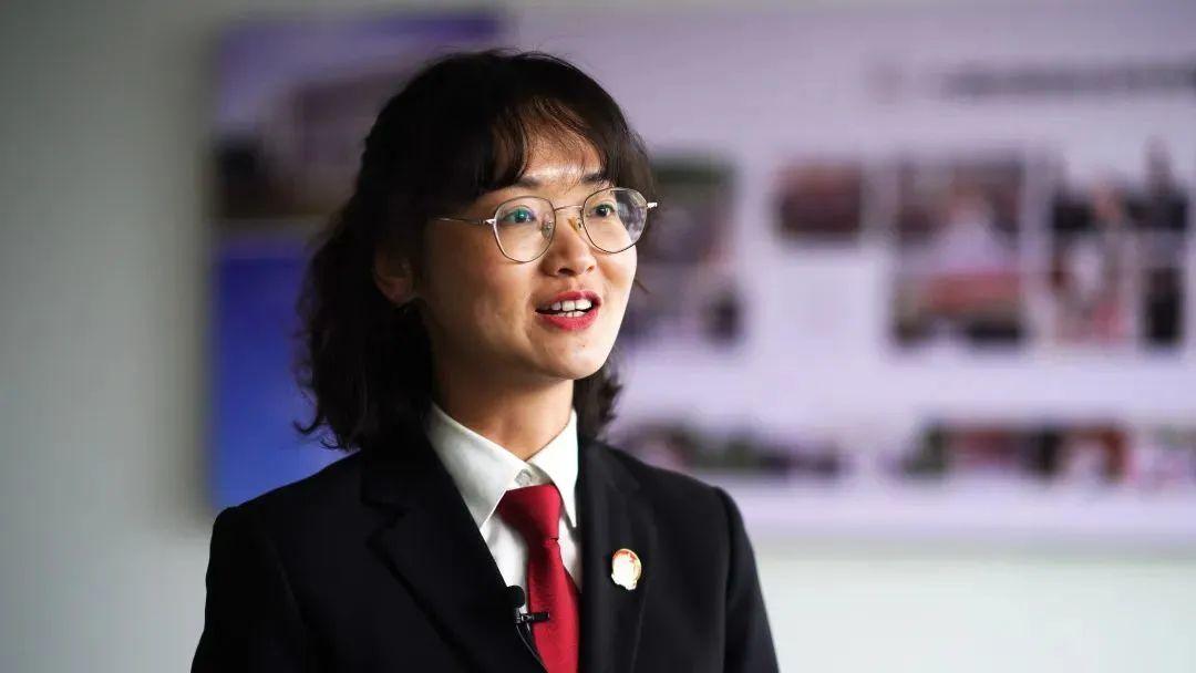 牙齒矯正，老年的后悔與年輕時(shí)的明智選擇，牙齒矯正，老年后悔與年輕時(shí)明智選擇的重要性