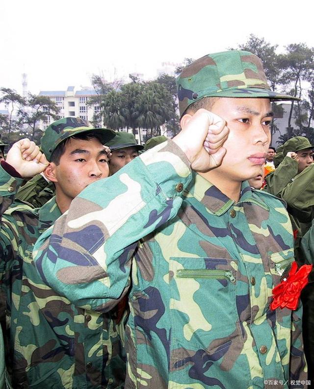 為什么大二當兵最劃算？探索大學生入伍的最佳時機，大二入伍，探索大學生最佳入伍時機的原因與優(yōu)勢分析