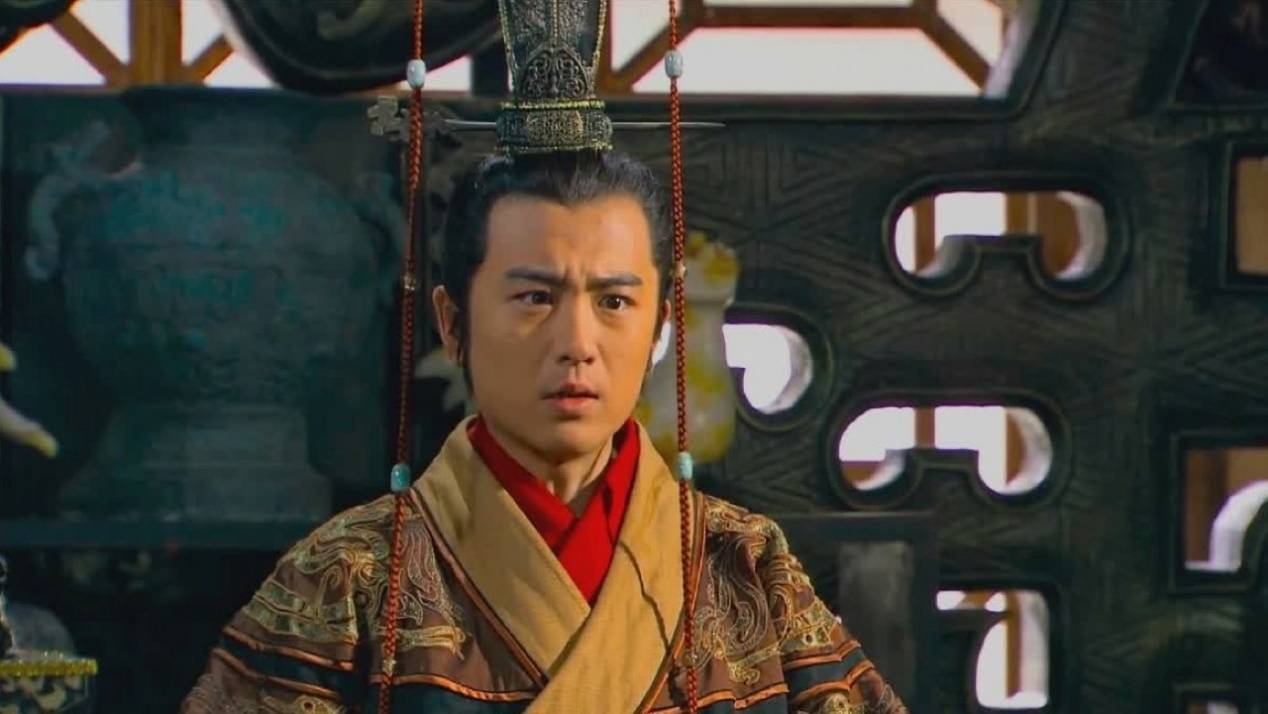 揭秘劉伯溫期期精準選肖背后的故事，誰成為富婆背后的秘密？，揭秘劉伯溫精準選肖背后的故事，富婆背后的秘密揭曉！