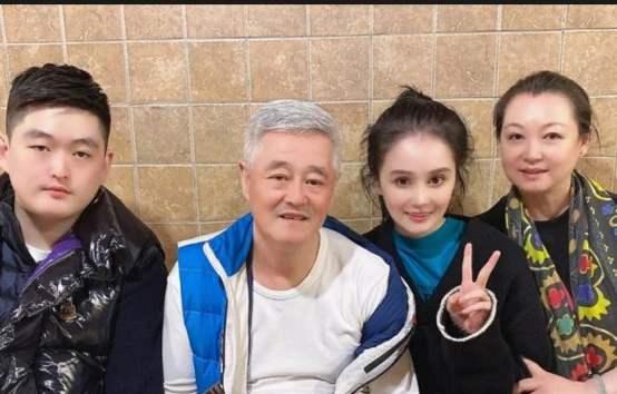 娜扎說張翰愛鄭爽，深度解讀背后的故事與情感糾葛，娜扎透露張翰對鄭爽深情，情感糾葛背后的故事深度解讀