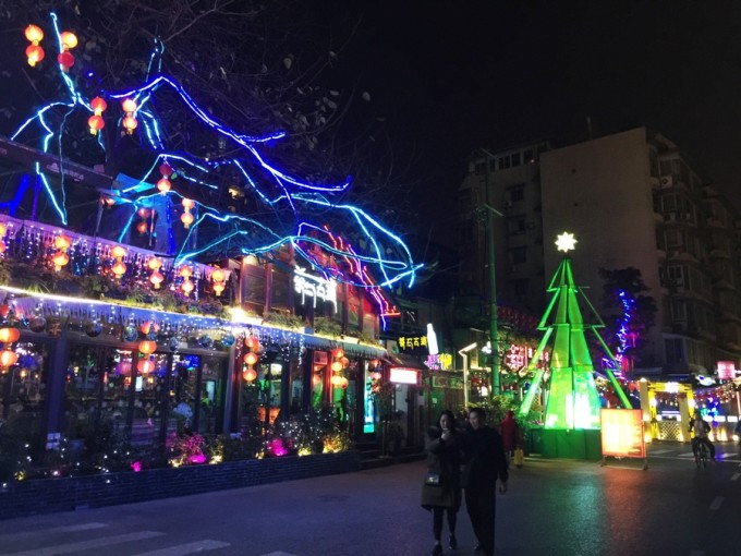北京到成都自駕游攻略，一路風(fēng)光與美食的盛宴，北京至成都自駕游攻略，風(fēng)光與美食的盛宴之旅