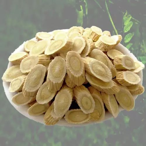 黨參黃芪搭配食用需謹(jǐn)慎，探究黨參黃芪一起食用的潛在風(fēng)險(xiǎn)與正確方法，黨參黃芪搭配食用需謹(jǐn)慎，探究潛在風(fēng)險(xiǎn)與正確食用方法