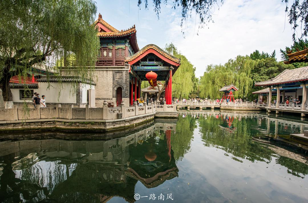 濟(jì)南好玩的地方，探索這座城市的魅力景點(diǎn)，濟(jì)南魅力景點(diǎn)探索之旅，城市游玩好去處