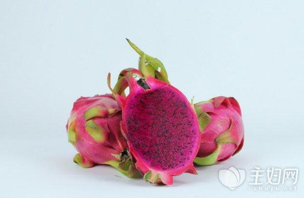 火龍果的營養(yǎng)價(jià)值與健康益處，吃火龍果有什么好處和功效，火龍果的營養(yǎng)價(jià)值與健康益處，健康吃果，火龍果的益處與功效全解析