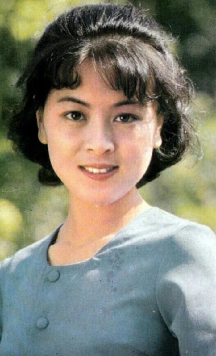 大陸女明星排行榜，璀璨閃耀的華語影視界之星，大陸女明星璀璨排行榜，華語影視界的閃耀之星
