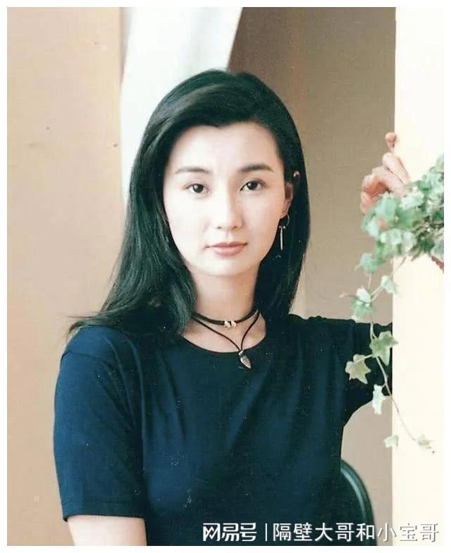 張曼玉現(xiàn)狀如何，時光中的優(yōu)雅女神，時光中的優(yōu)雅女神張曼玉現(xiàn)狀揭秘