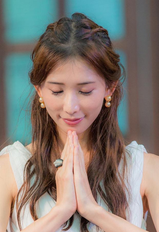 堅(jiān)持每天一張面膜，一個(gè)月后的驚人變化，堅(jiān)持每日面膜，一月后的肌膚驚人轉(zhuǎn)變