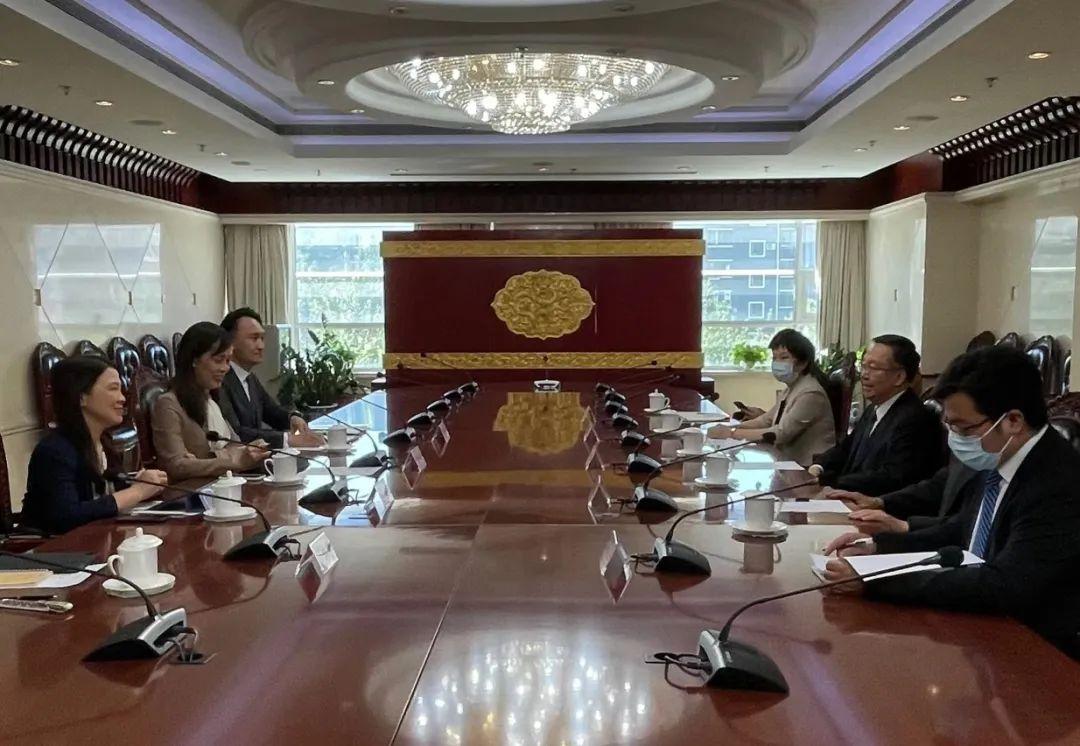 探索未來(lái)，2025新澳門正版免費(fèi)資本車展望，2025新澳門資本車展望，探索未來(lái)發(fā)展趨勢(shì)