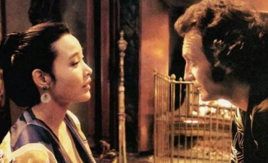 美國為藝術(shù)奉獻(xiàn)的明星有哪些？，美國藝術(shù)奉獻(xiàn)的明星群星閃耀，探索他們的藝術(shù)之旅